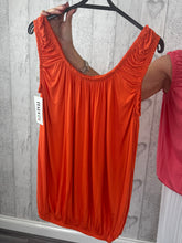 Load image into Gallery viewer, Ava - Bubble Hem Stretch Vest Top - Cerise Pink