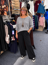 Load image into Gallery viewer, Fine Knit Top with Necklace