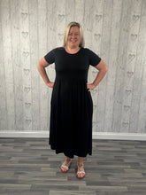 Load image into Gallery viewer, The Nina - T-Shirt Magic Dress - Black
