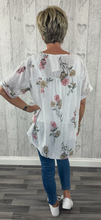 Load image into Gallery viewer, Celine - Flower Button Top

