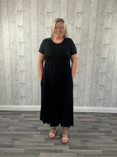 Load image into Gallery viewer, The Nina - T-Shirt Magic Dress - Black
