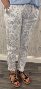 Magic - Khaki Camouflage Trousers