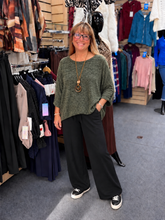 Load image into Gallery viewer, Fine Knit Top with Necklace
