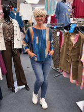 Load image into Gallery viewer, Soft Knit Abstract Print Top
